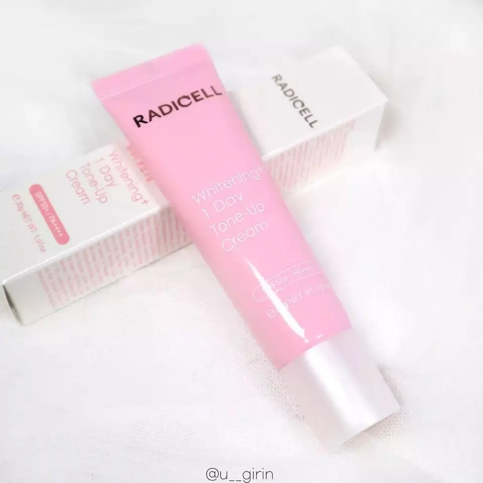 ColumbiaHealthcare4RADICELL Whitening+ 1Day Tone-Up Cream having triple function whitening anti-wrinkle and UV screening