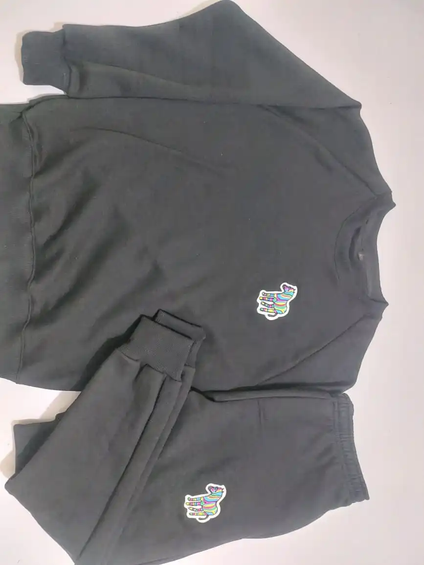 Wholesale Men Custom Design Crewneck Polyester  Sweat Suits ,Low MOQ Cheap Gym Wear Jogging Suits , Custom Design Track Suits