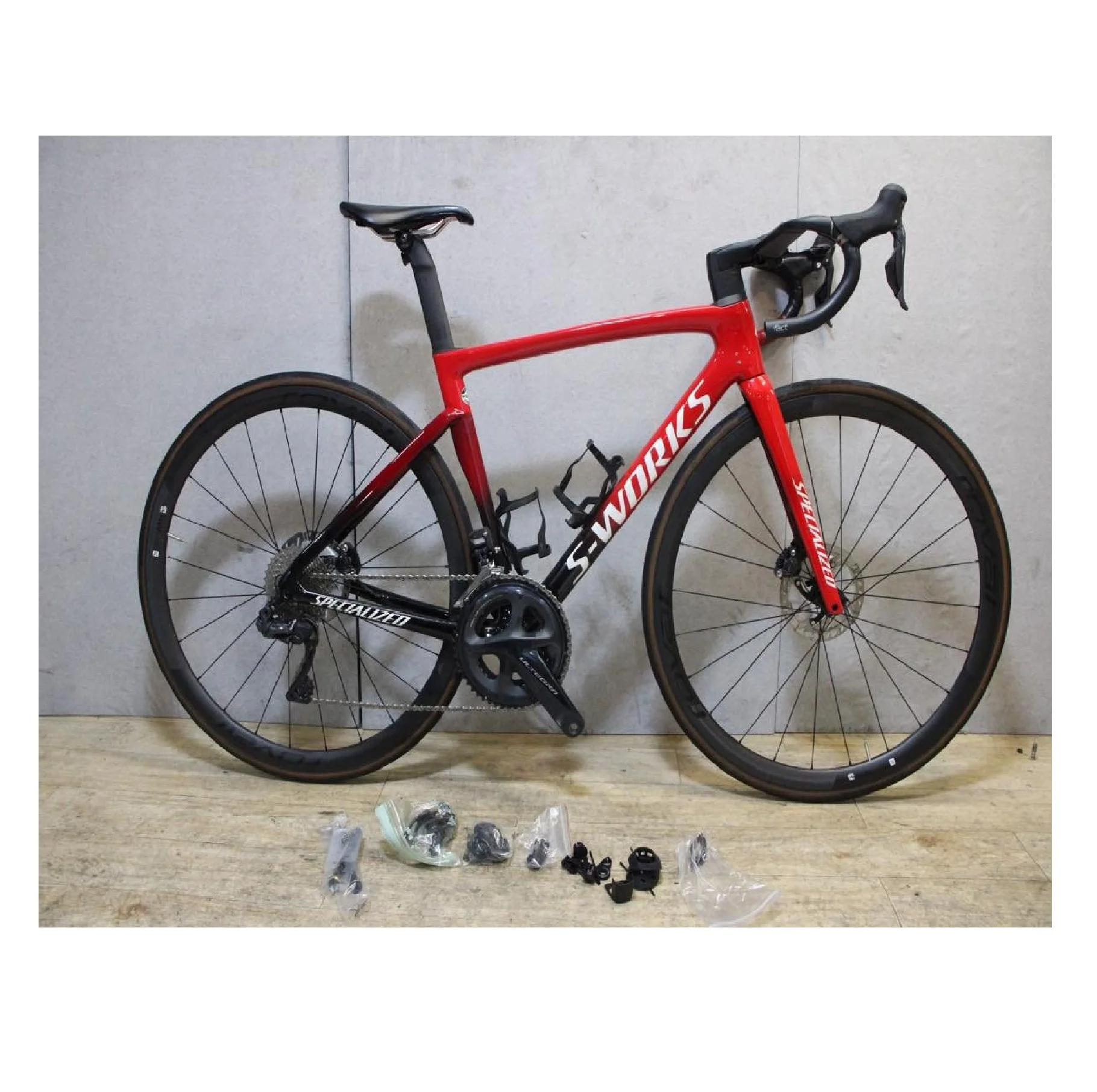 Second Hand Used Japanese Tarmacs Men Sports Racing Full Carbon Bicycle Road Bike