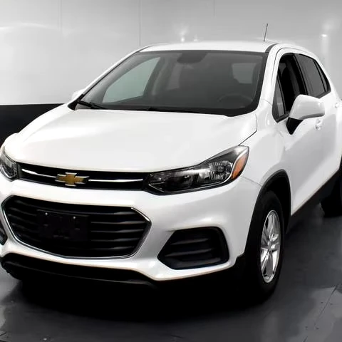 Подержанный 2021 Chevrolet Trax LSFor продажа