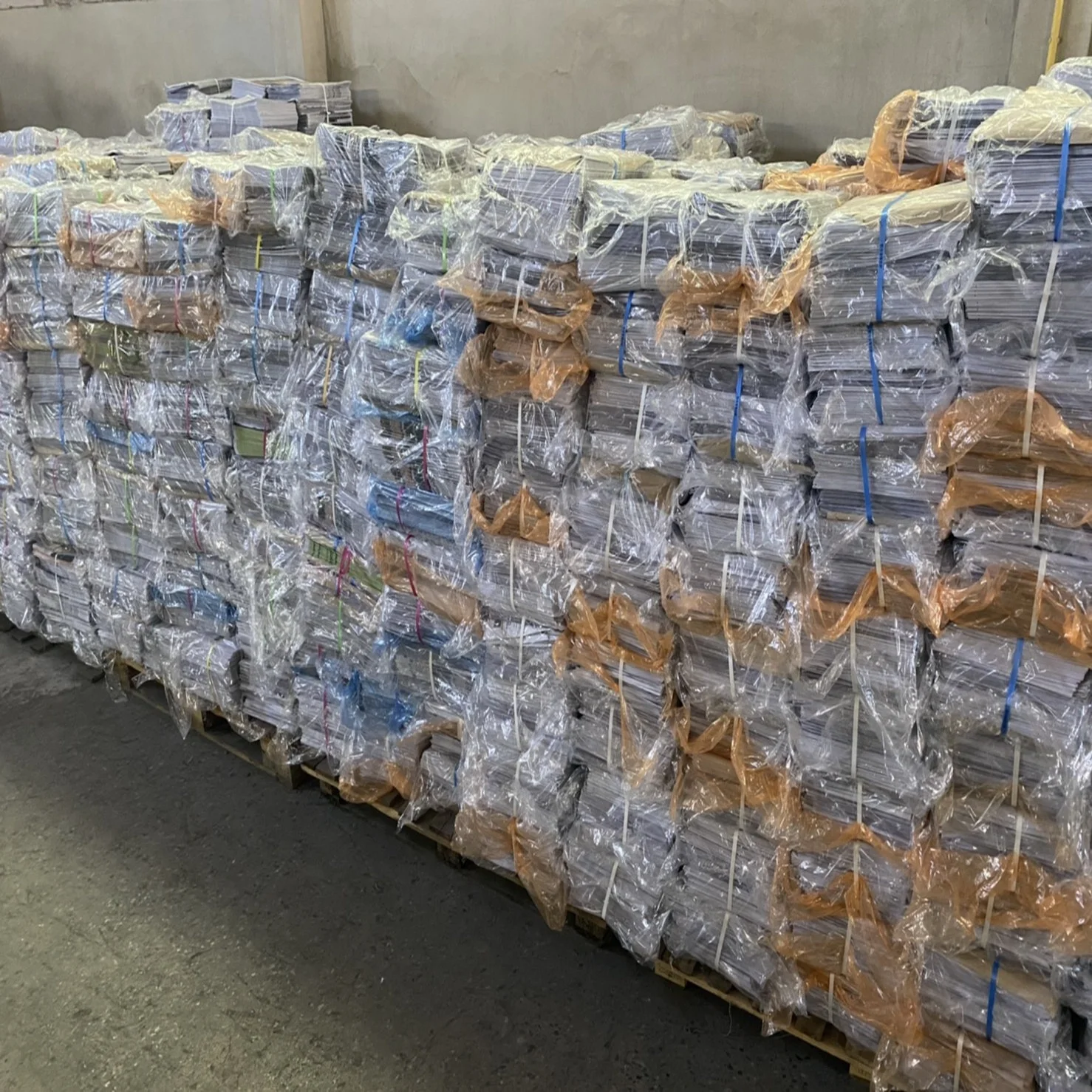 Переизданный газетный продукт для переработки макулатуры