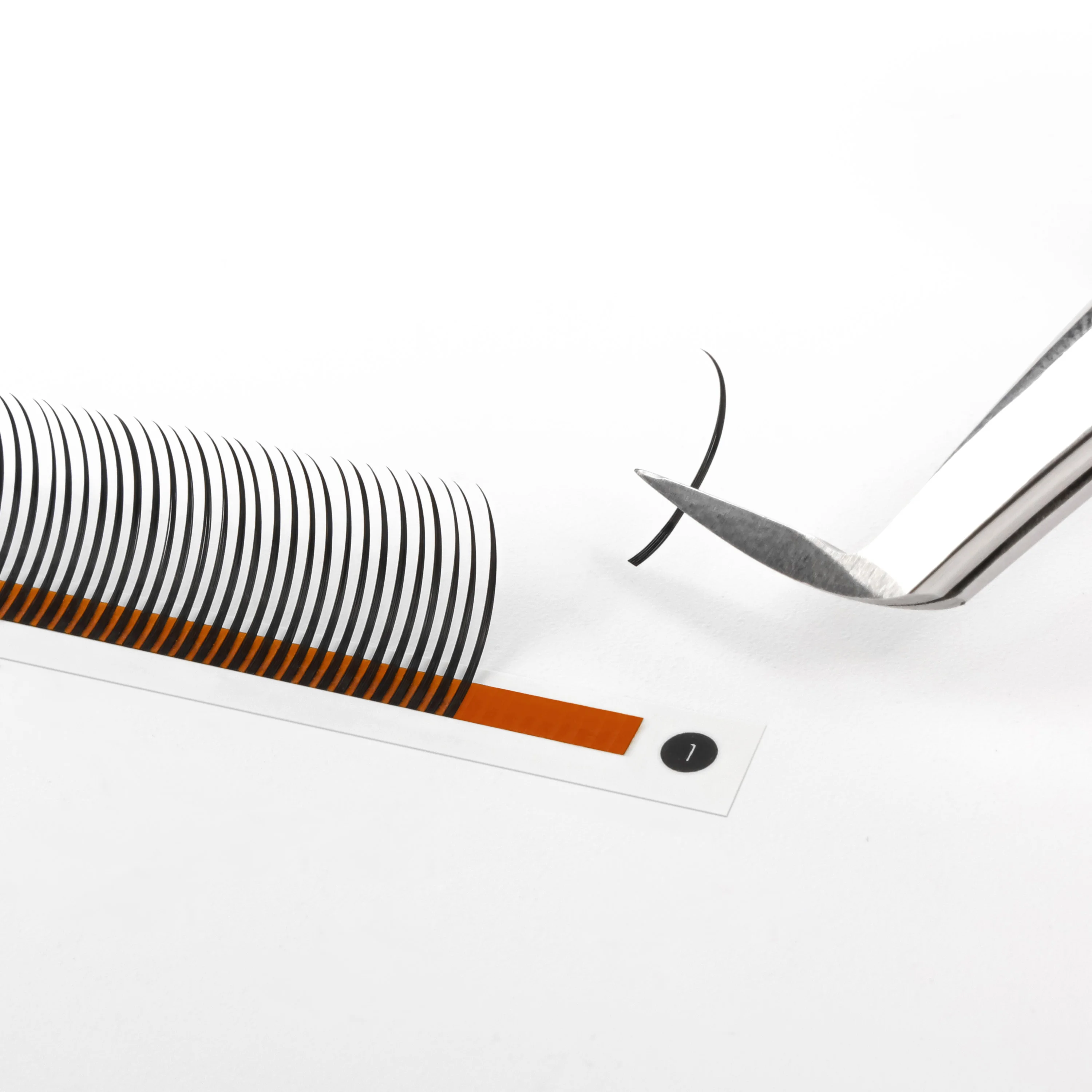 Sharp pbt silk lashes premade fans dark fluffy mink eyelashes with spike wholesale silk eyelash extension custom packaging