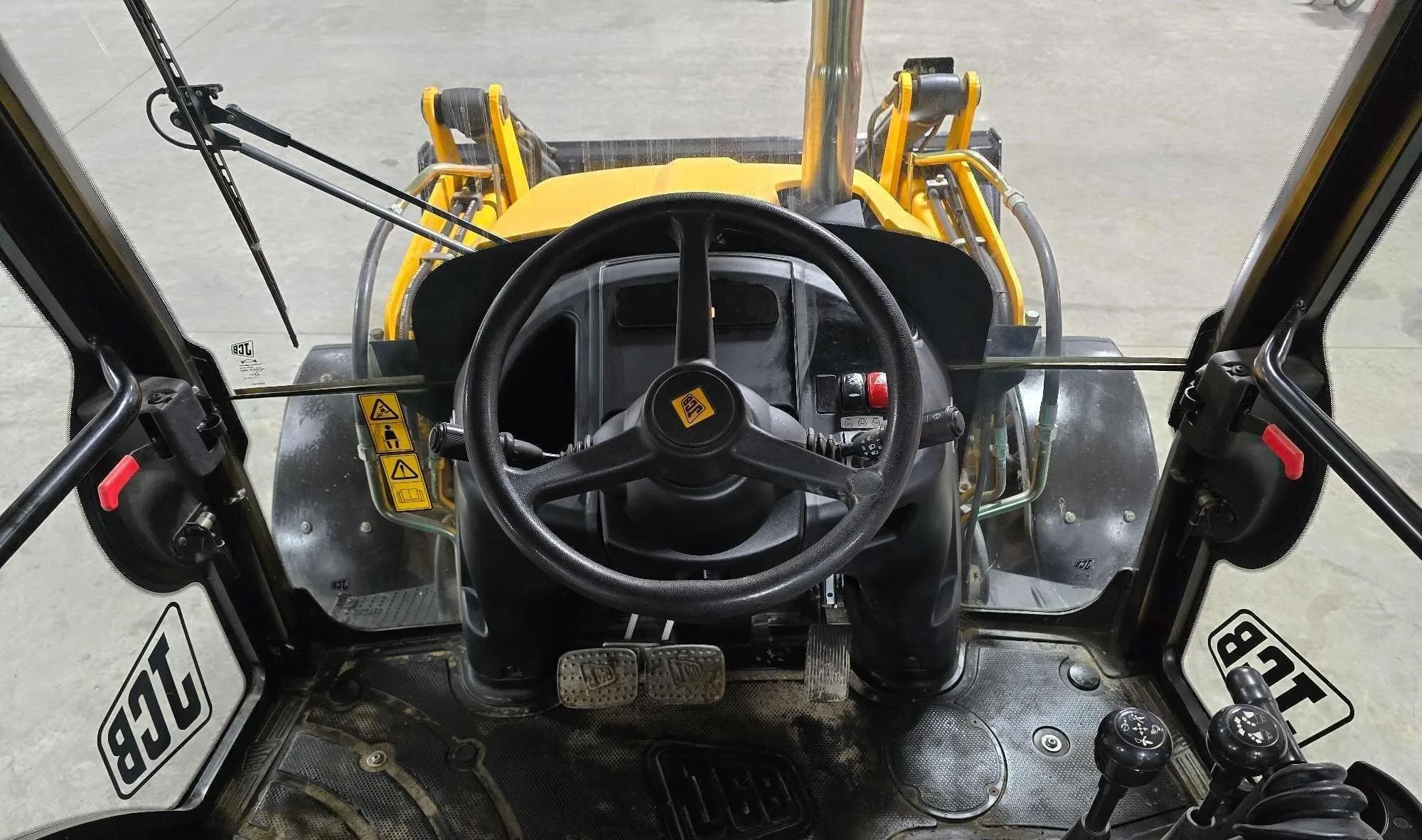 Б/у экскаватор-погрузчик 2022 JCB 3CX14 экскаватор и фронтальный погрузчик для строительства зданий