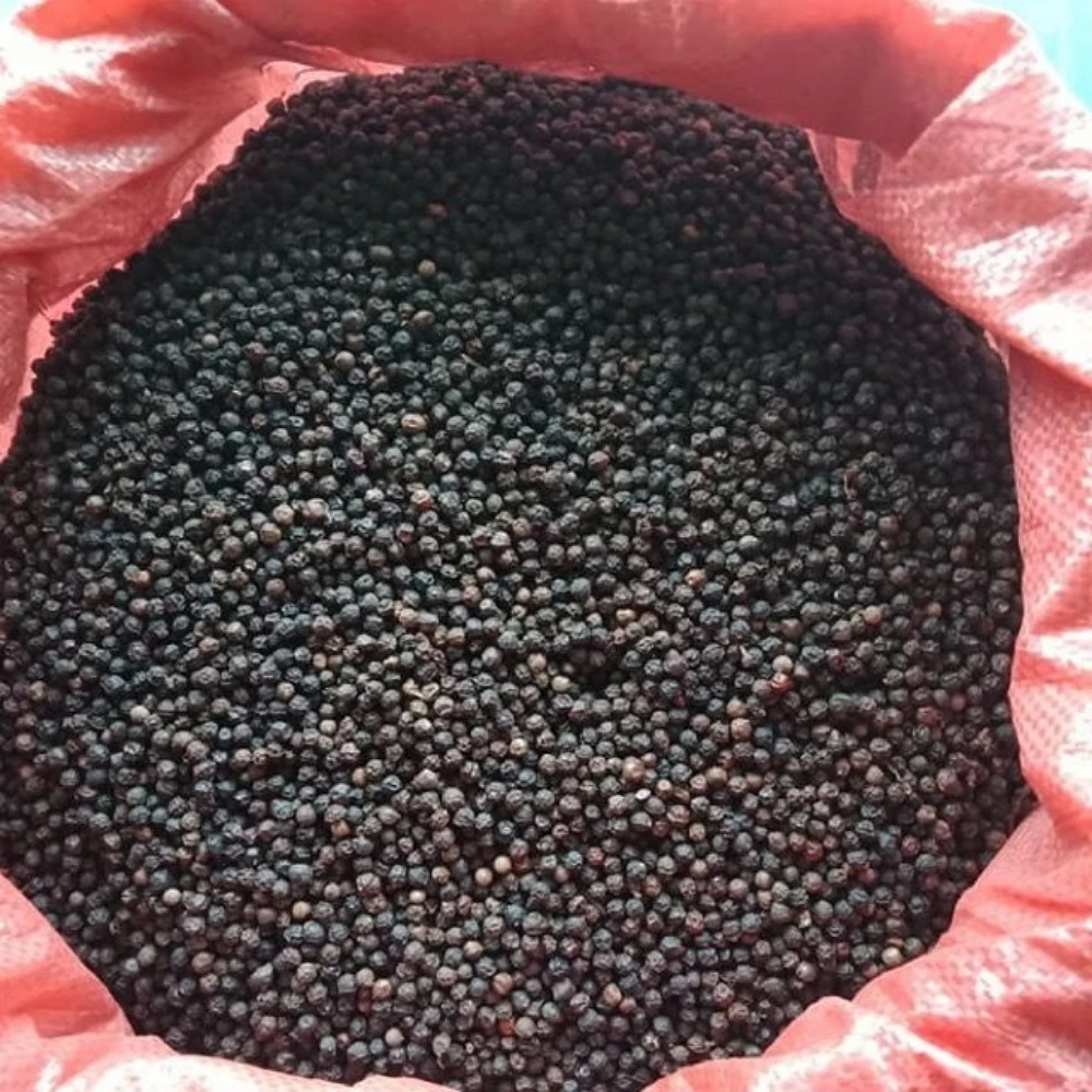 Hot Black Peppers - Dried black pepper for cooking 100 % natural Vietnamese herbs - Phuc An Gia brand