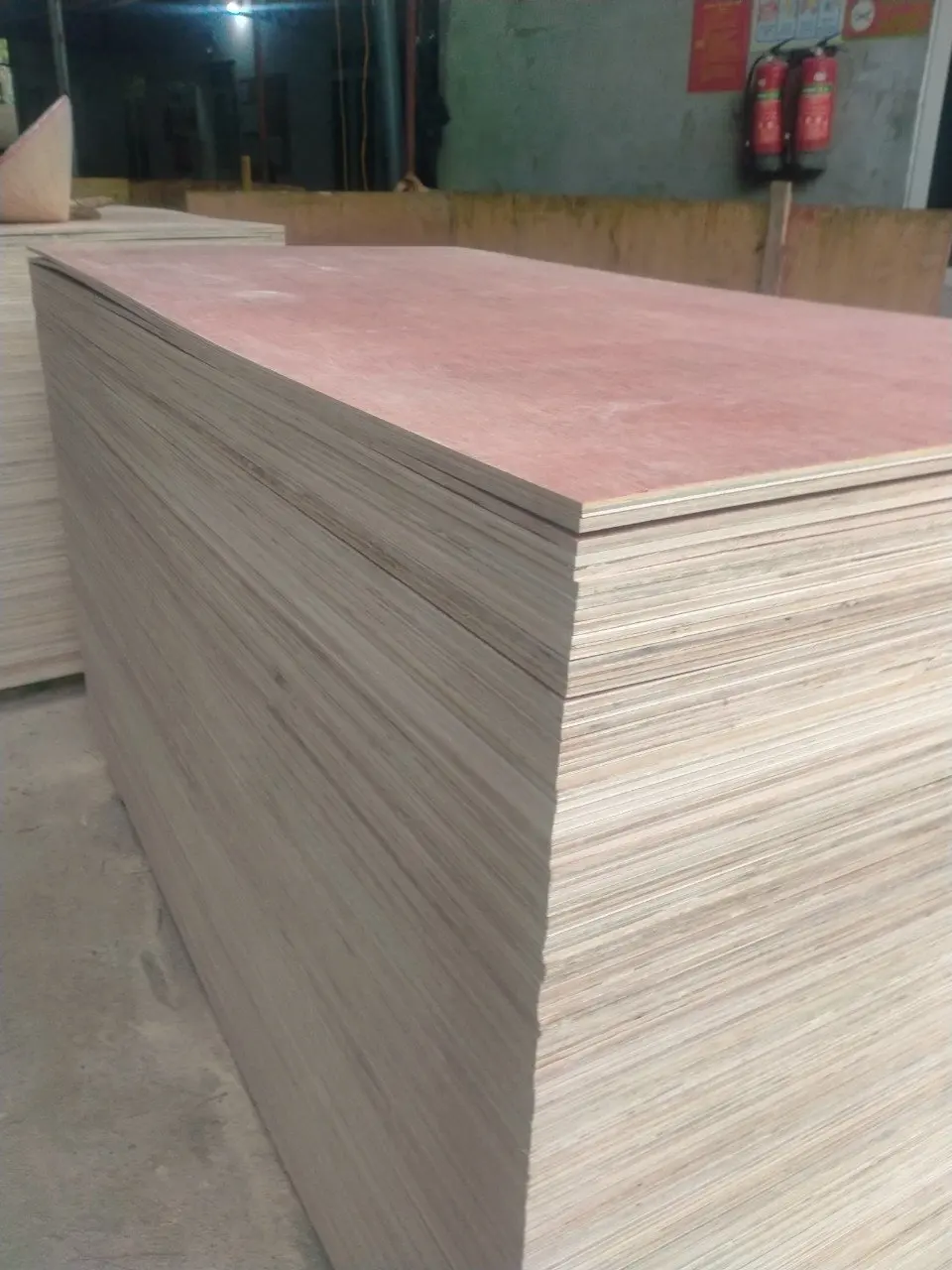Cheap Price Plywood From Vietnam Plywood For Making Sofa, Furniture And More Best Quality Plywood