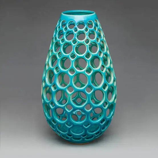 Flooring Decorative Flower Vase Aluminum Cast Golden Color Durable Pots Punctured Design Texture Metal Creative Vase