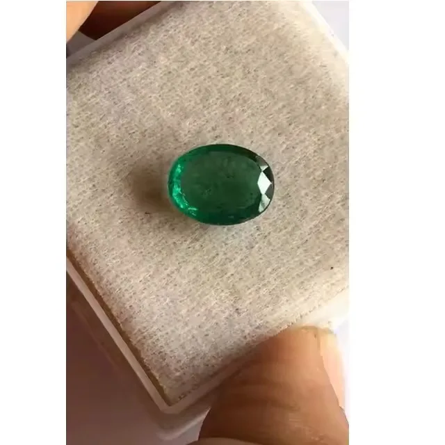 Natural Emerald Oval Cut 14.0*12.3 mm Zambia Origin AAA quality and AAA luster with excellent green color used in Jewelry making