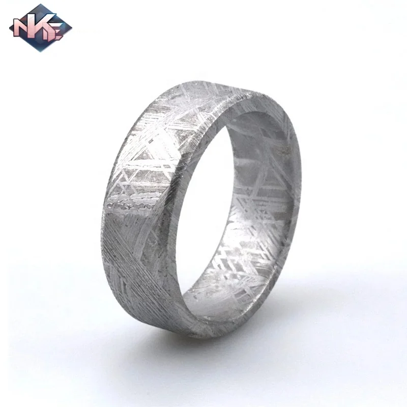 Wholesale Unique Crafts 8mm Beveled Textured Real Natural Muonionalusta Iron Meteorite Ring For Men