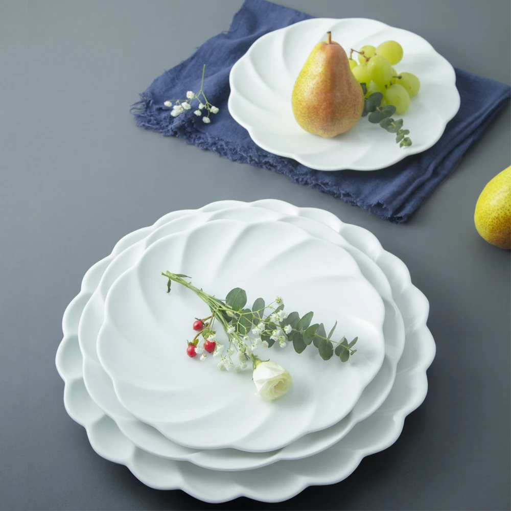 OEM 12' Ceramic Plate Made in Viet Nam Slight Twisted shaped plate porcelain wholesale manufacture