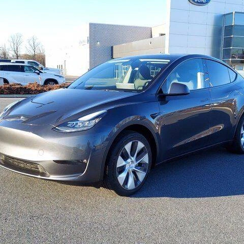 used 2021 Tesla Model Y AWD Long Range 4dr Crossover  253 miles