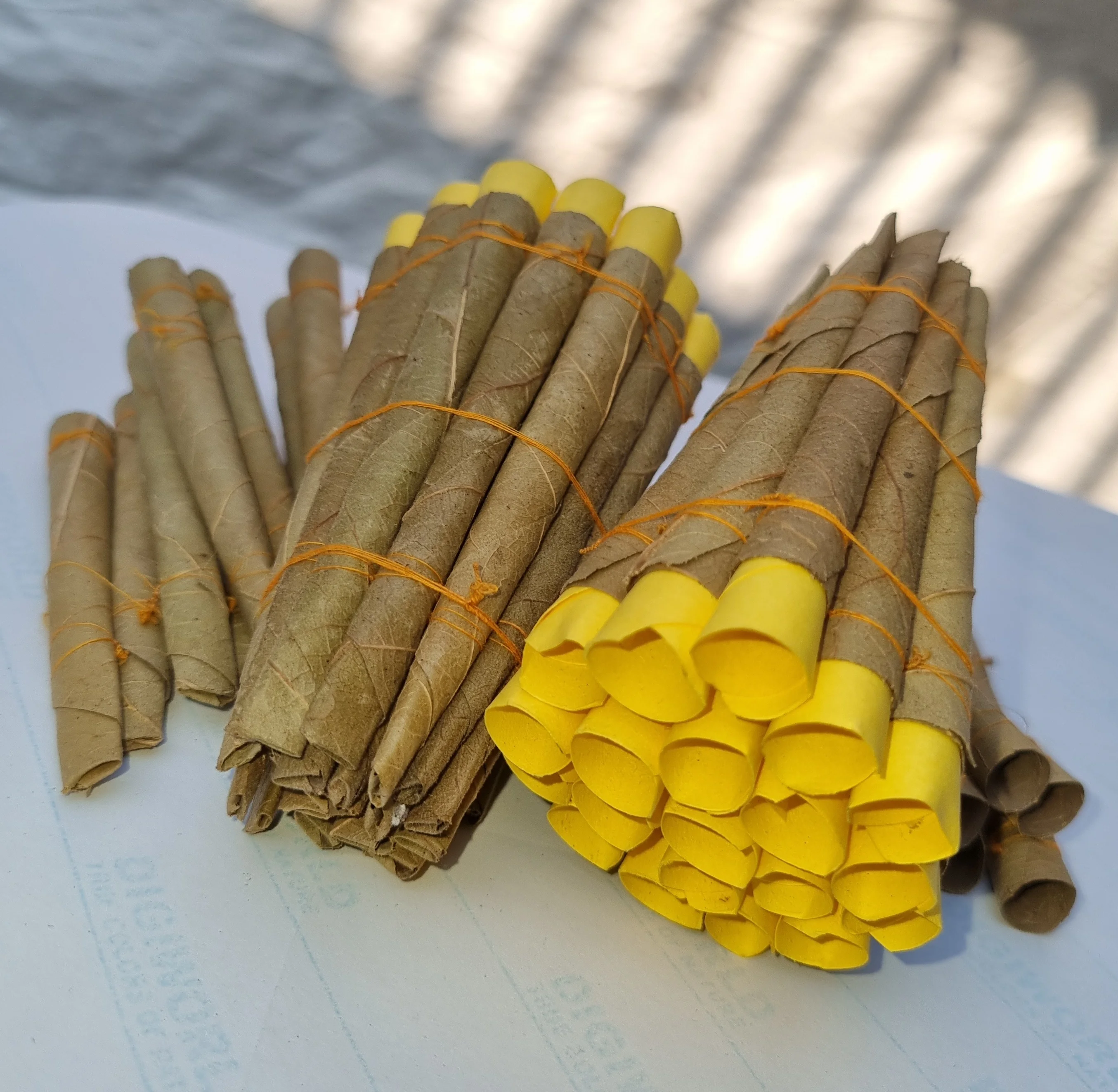 Unfiltered White Ebony Leaf cones in custom pack 4 USA Blueberry flavored cones King Queen Sizes factory sale best prices