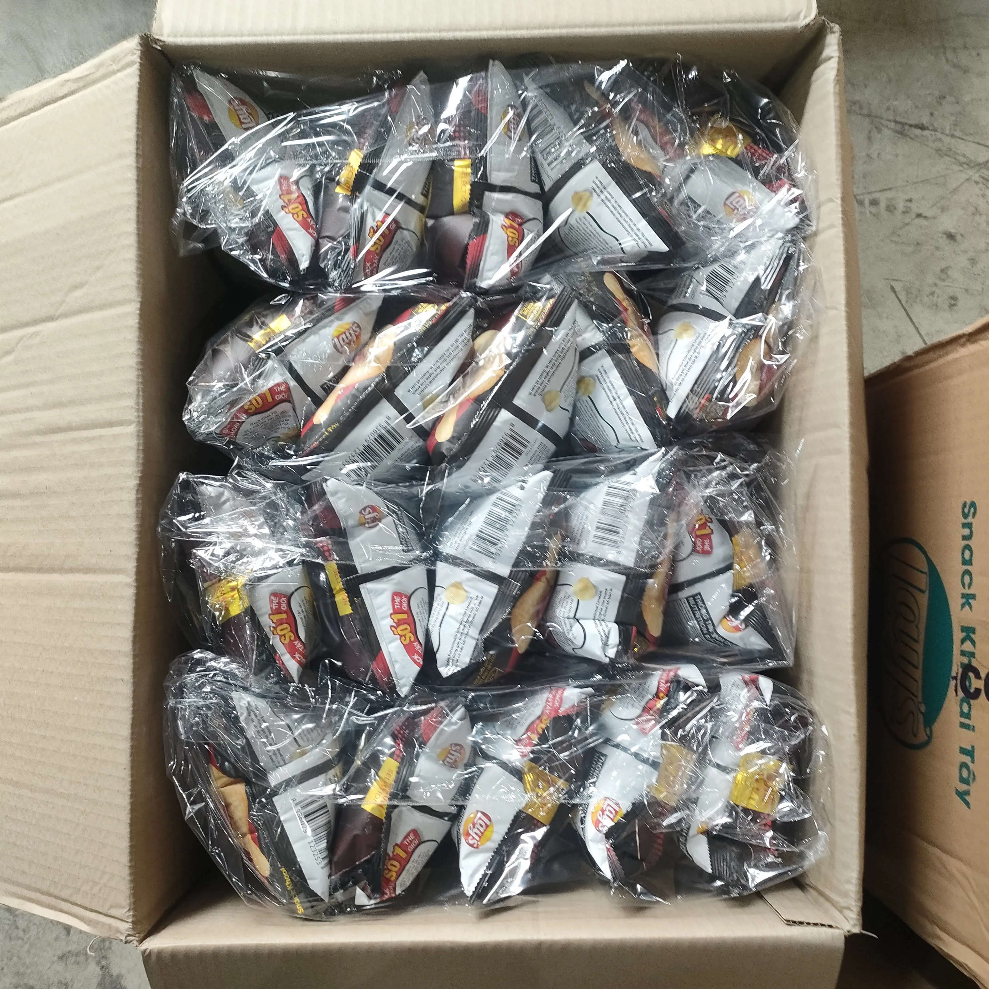 Оптовая продажа картофельных чипсов Wagyu, говядина 78 г x 40 пакетов/оптовая продажа закусок вьетнамский экспортер