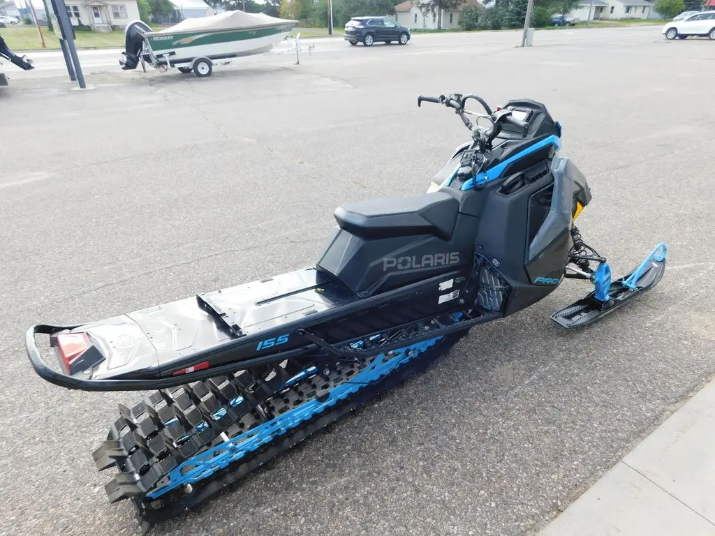 P0laris Snowmobile 850 Pro RMK Matryx 155