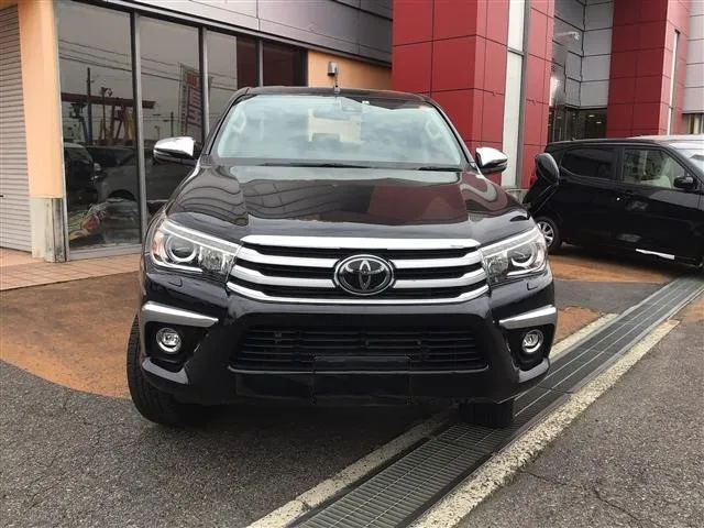 DOUBLE CABIN HILUX PICK UP