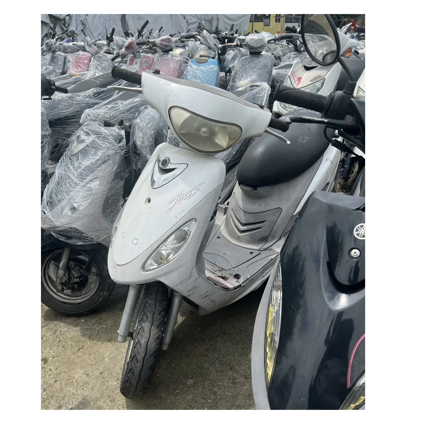 Used motorcycle scooter from Taiwan-KYMCO GP 125 150 in stock