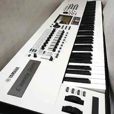 New Stock Yamahas Motif XF8 88 Key Piano Keyboard DOORSTEP DELIVERY