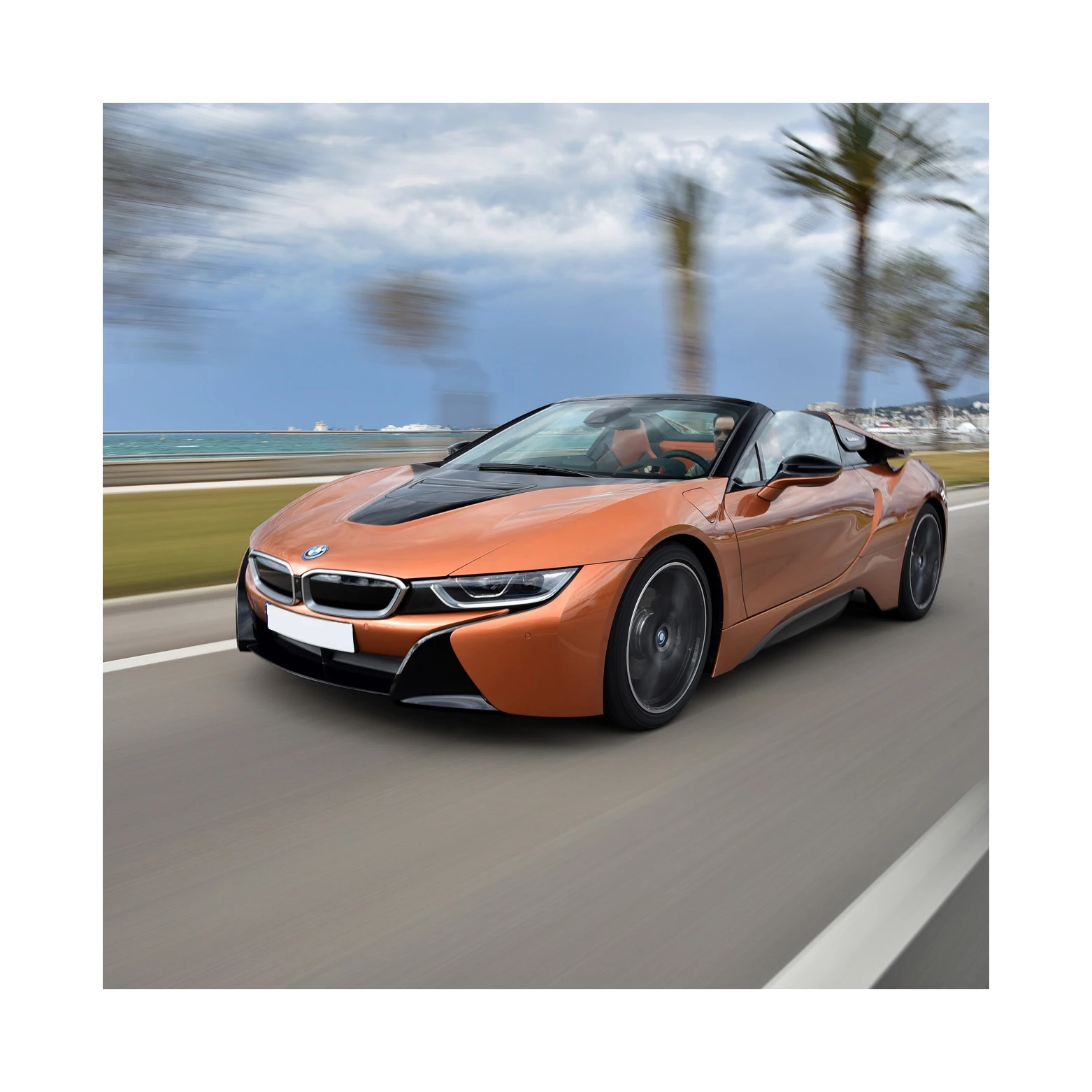 Продажа автомобилей BMWcars с расширенными функциями помощи при вождении и роскошным дизайном интерьера