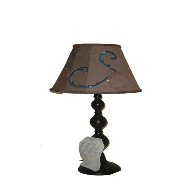 Настольная сенсорная Металлическая лампа декоративный светильник для стола простая модель освещения гостиной дома ресторана