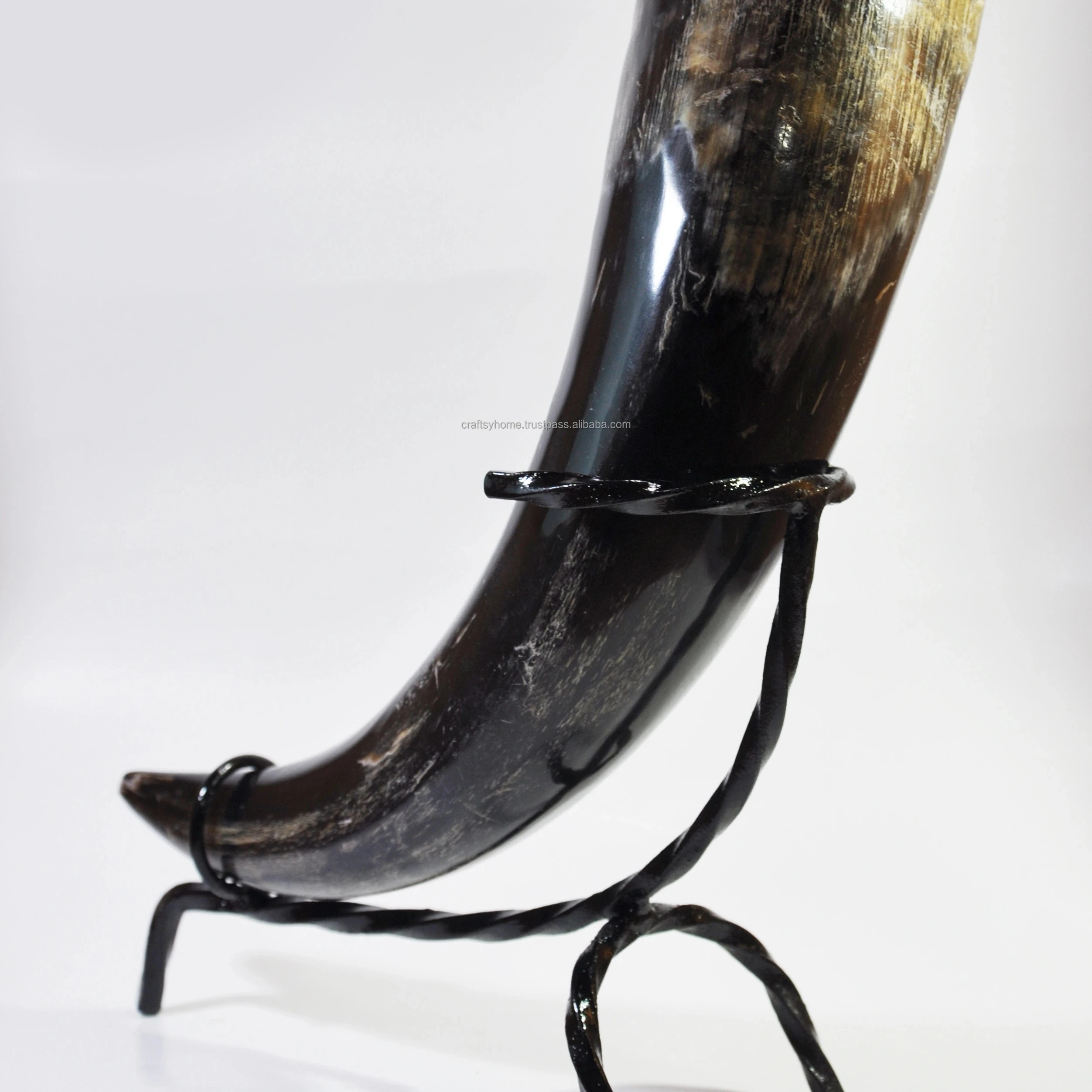 Drinking viking most quality buffalo horn natural horn color with metal stand hand made polished cheap price