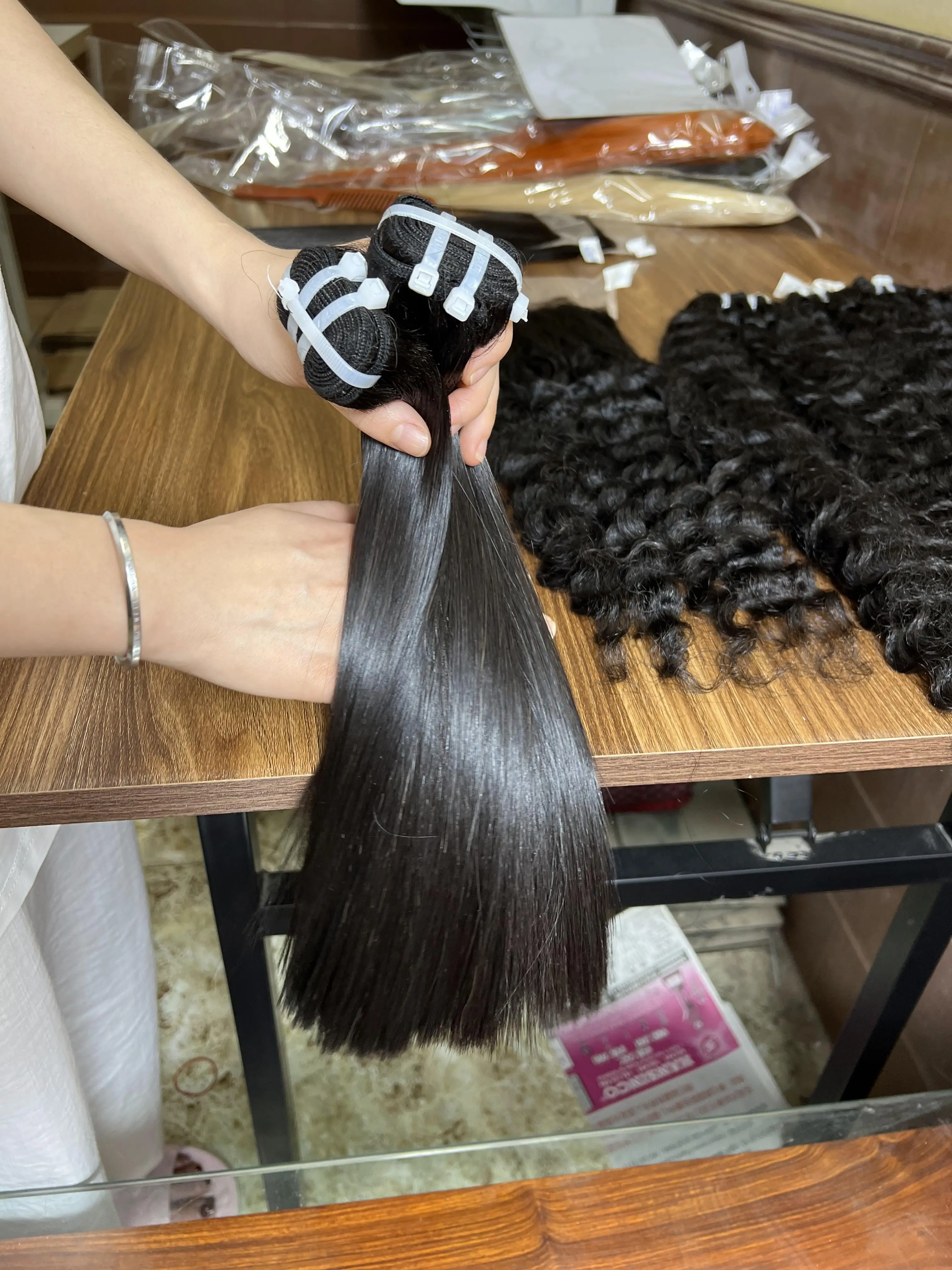 Top Quality 2023 Hair Bundles SDD Bone Straight Human Hair, 100% Raw Virgin Hair Vietnam, Wholesale Price Factory