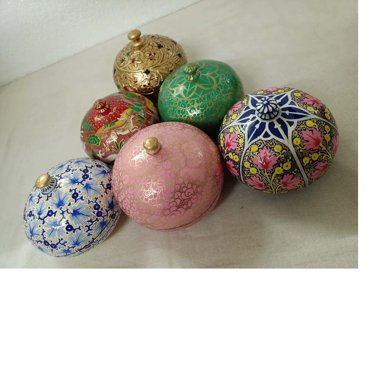 custom made multi colored paper mache  2 piece pill boxes ideal for resale by home stores for resale