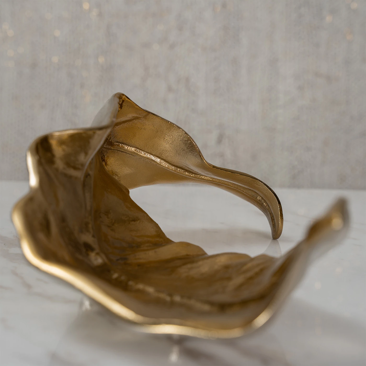 Metal wall decor fancy gold/silver sculpture table top decor accessories for home office desk decoration hotel room restaurant