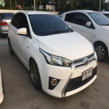 5-door hatchbacks -4-door sedans with Front-engine-front-wheel-drive Used Toyota Yaris (XP150)/Toyota Vios for sale