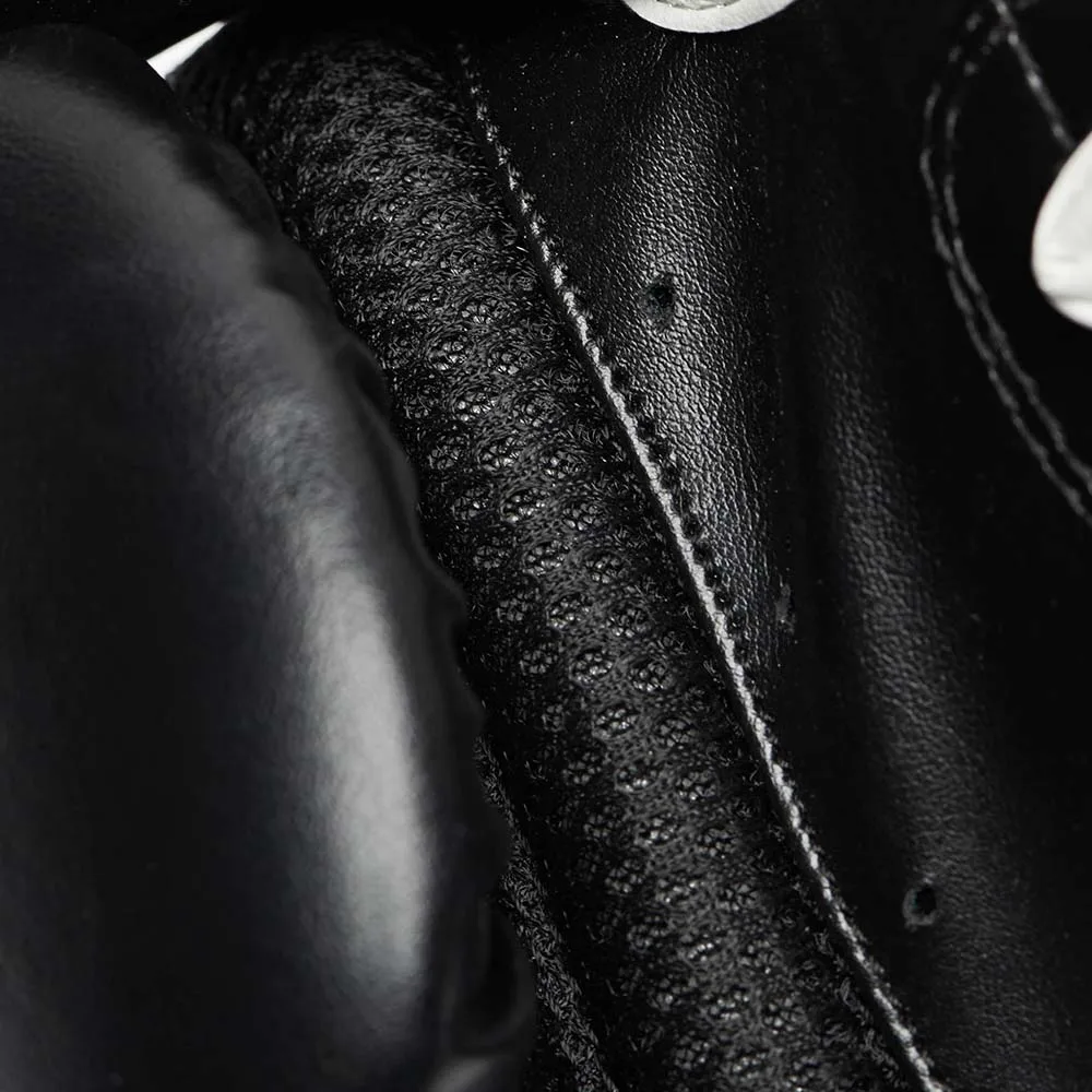 2023 New Design Accepts Custom Logo Color Retro Genuine Leather Training Kick Boxing Pu Leather Boxing Gloves Custom Logo