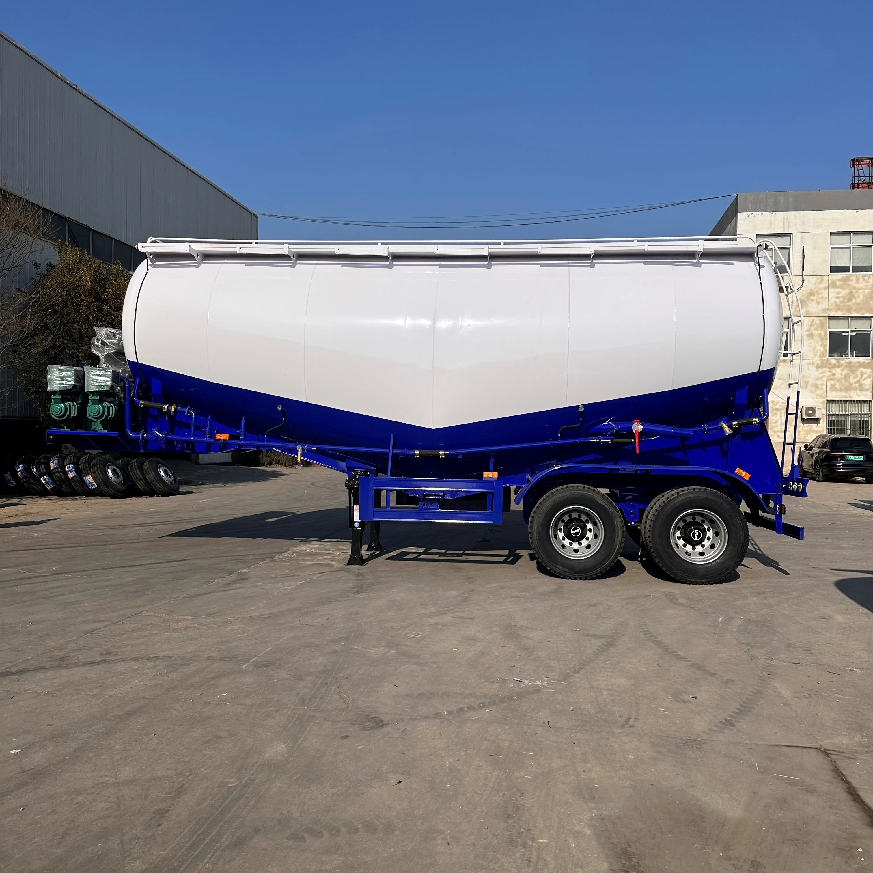 Factory Direct Best Price brand New Dry Bulk Cement Silo Tank/ Powder Material Tanker Bulk Cement Tank Semi Trailers 40-60 Cbm