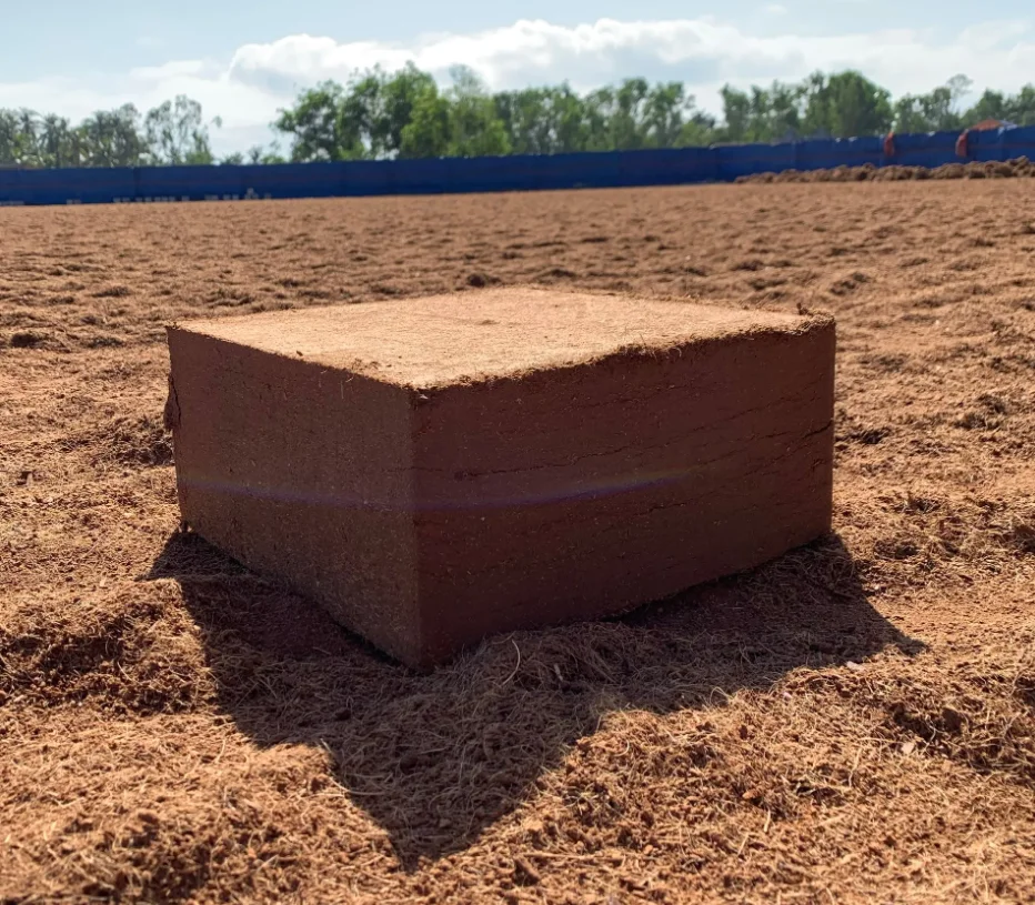 Cocopeat Block 5kg For Growing Plant Best Quality Organic Coir Pith Brand Manufacturer Wholesaler For Sale