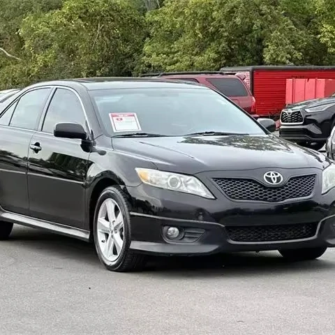 Супер чистый использованный 2011 Toyota Camry LE