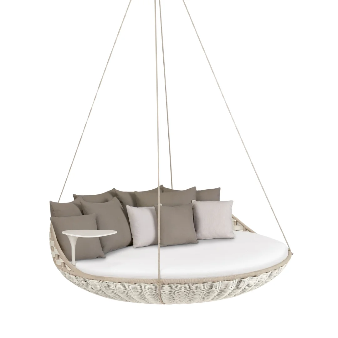 Hot Selling Rattan Hanging Bed Patio Swingest Sun Lounger Chair Wicker Furniture Porch Swing for Hotel Outdoor From Vietnam