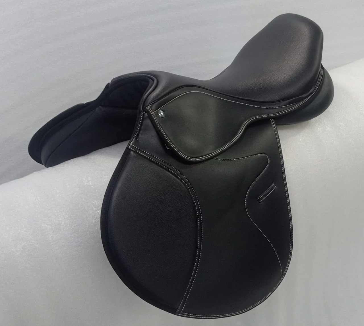 PREMIUM QUALITY SYNTHETIC CLOSE CONTACT HORSE SADDLE WITH PVC GIRTH STRAPS CLOSE CONTACT SADDLE ,HORSE SADDLE