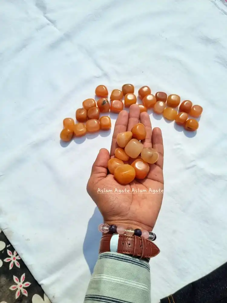 Hot Sale High Quality Natural  Pink  Aventurine Tumbled Stones Healing Tumbled Stone For Meditation And Decoration