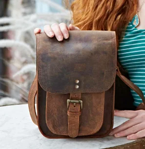 Vintage Stylish Buffalo Leather Shoulder Crossbody Sling Bag Men Women Small Buckle Closer Customized Bags for Daily use