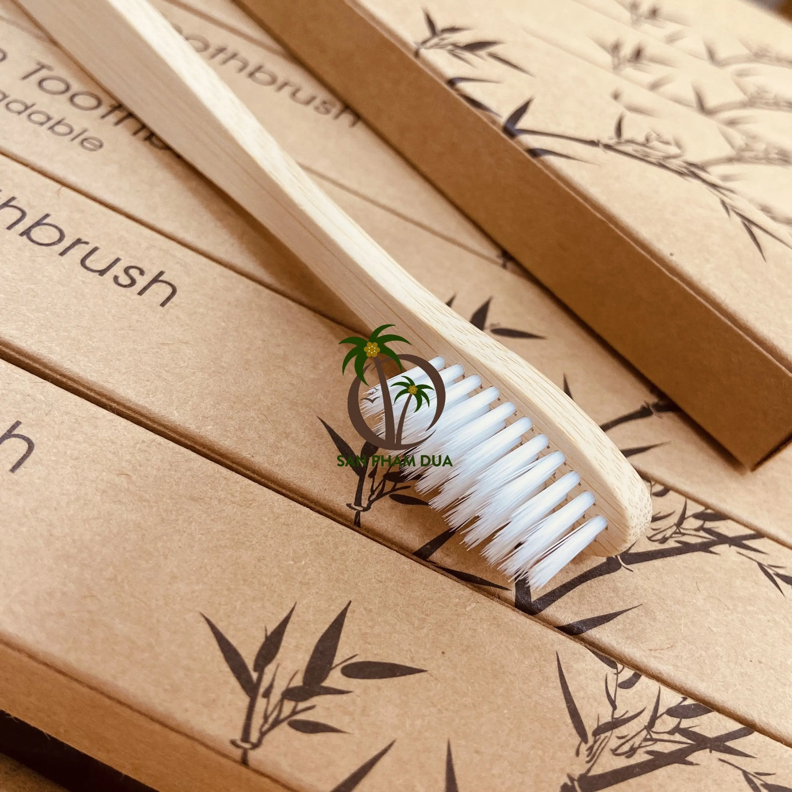BAMBOO TOOTHBRUSH WITH CASE BRISTLE CHARCOAL BAMBOO TOOTHBRUSH CUSTOMIZED LOGO ECO-FIRENDLY NATURAL