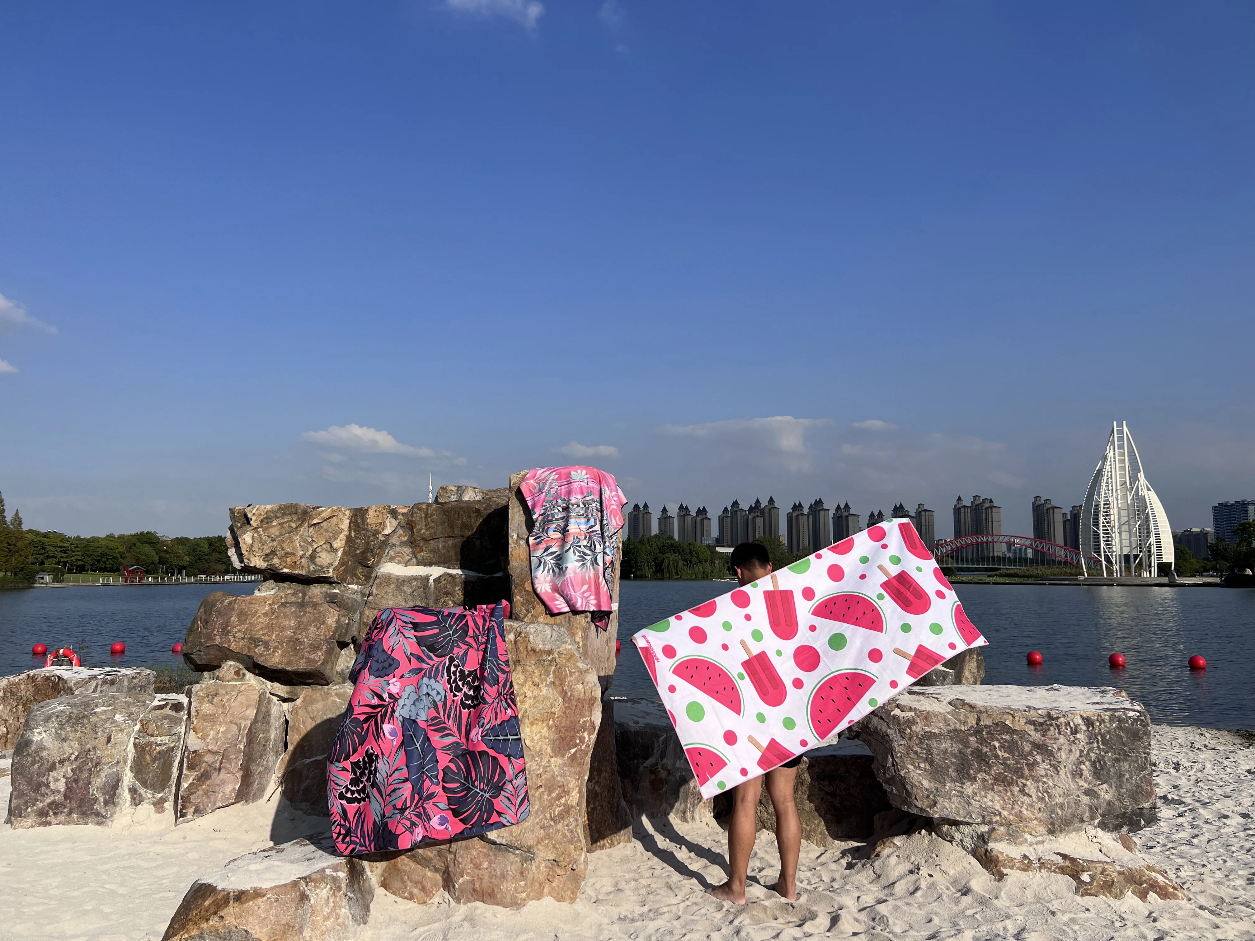 RPET Recycled Plastic Bottle Fiber Custom Design Printed Sand Free Quick Dry Microfiber Swimming Travel Beach Towel