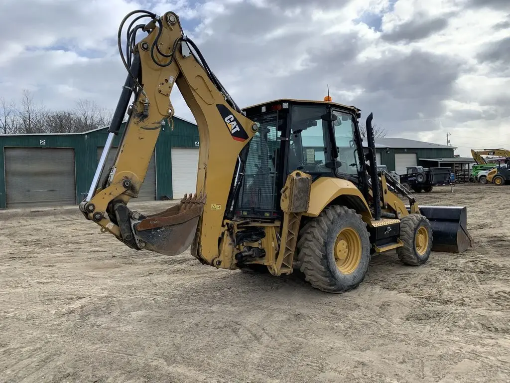 Экскаватор-погрузчик Cat 430F для продажи