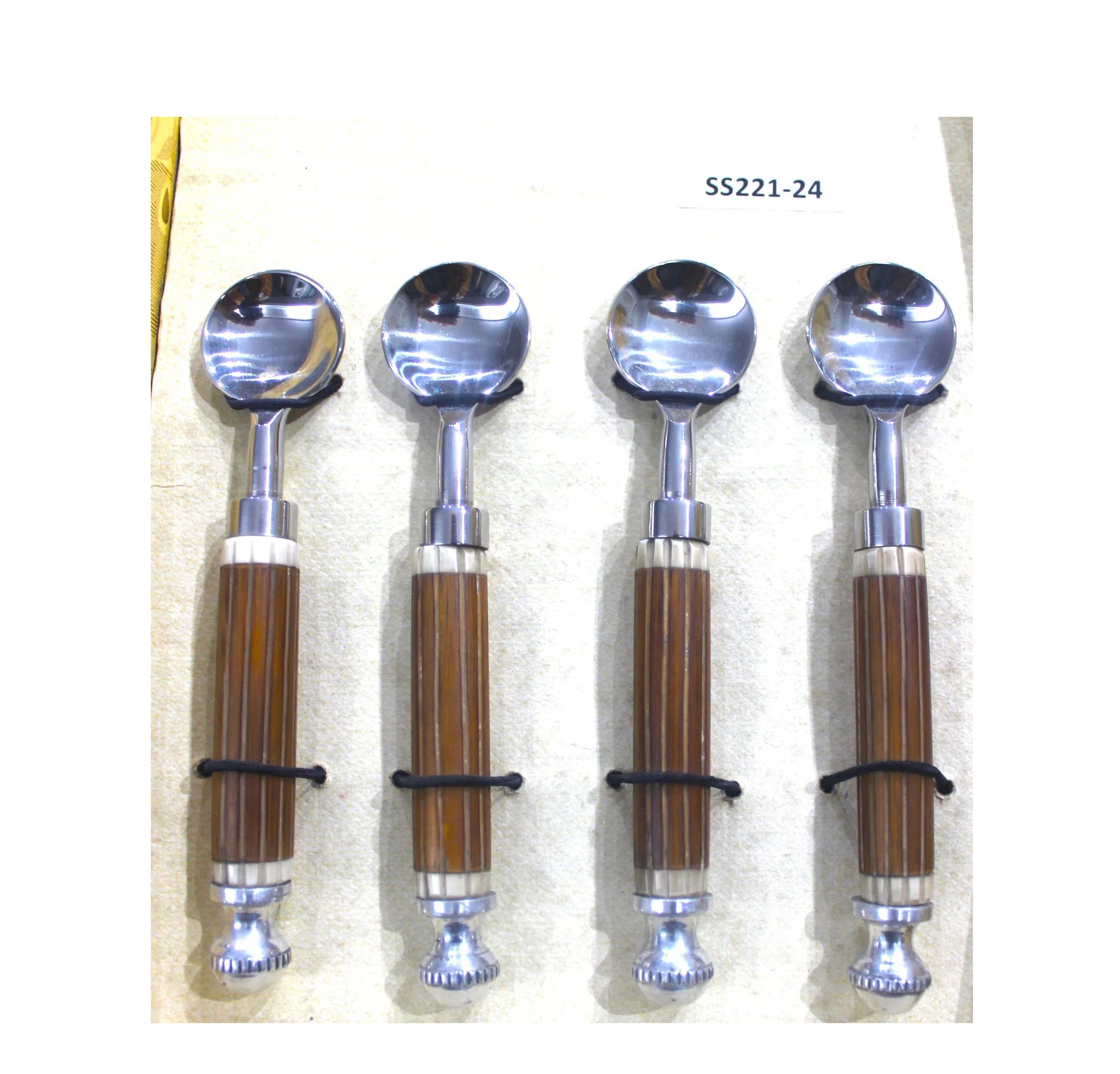 Wholesale Price Wooden Handle Metal Coffee Spoon For Party Table Decoration Use Spoon Set