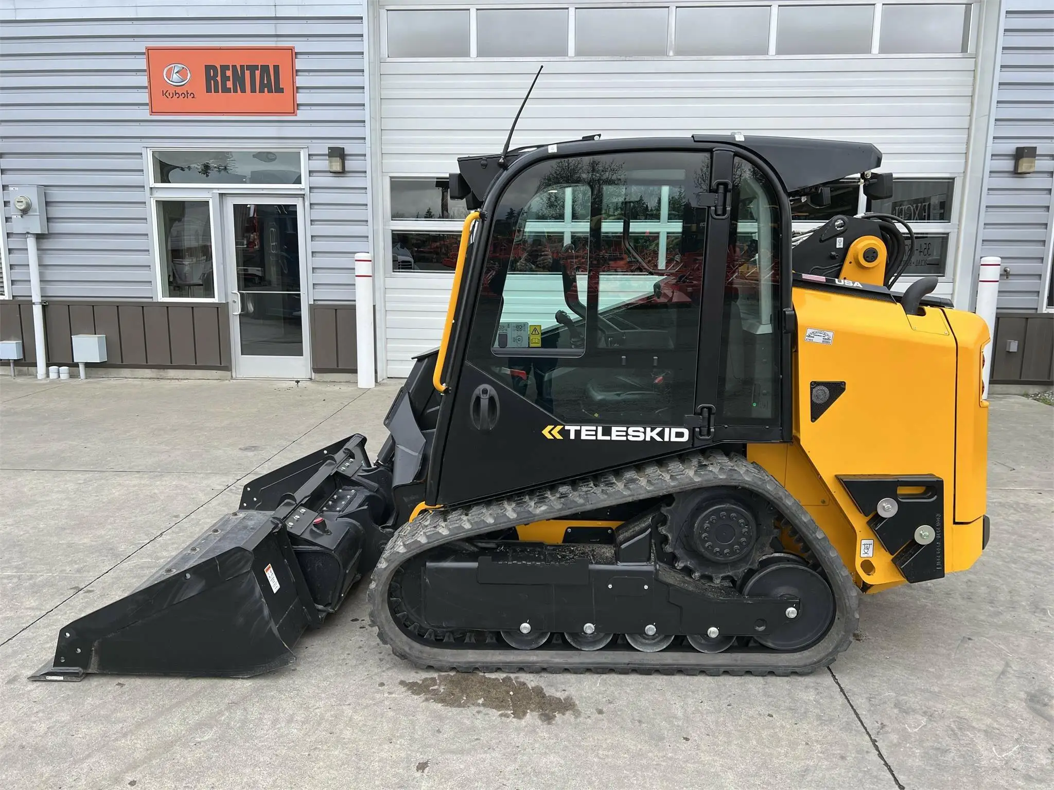 2024 погрузчик JCB 2TS-7T 2023 гусеничный телесный 74-сильный двигатель с высоким потоком 72-дюймовый ковшовый пилотный блок управления в комплекте