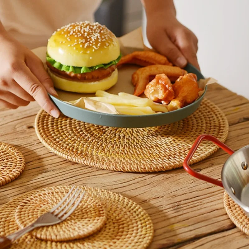 2023 Hot Sales Round Rattan Placemat Handwoven Ecofriendly Placemat Kitchen Accessories Made in Vietnam
