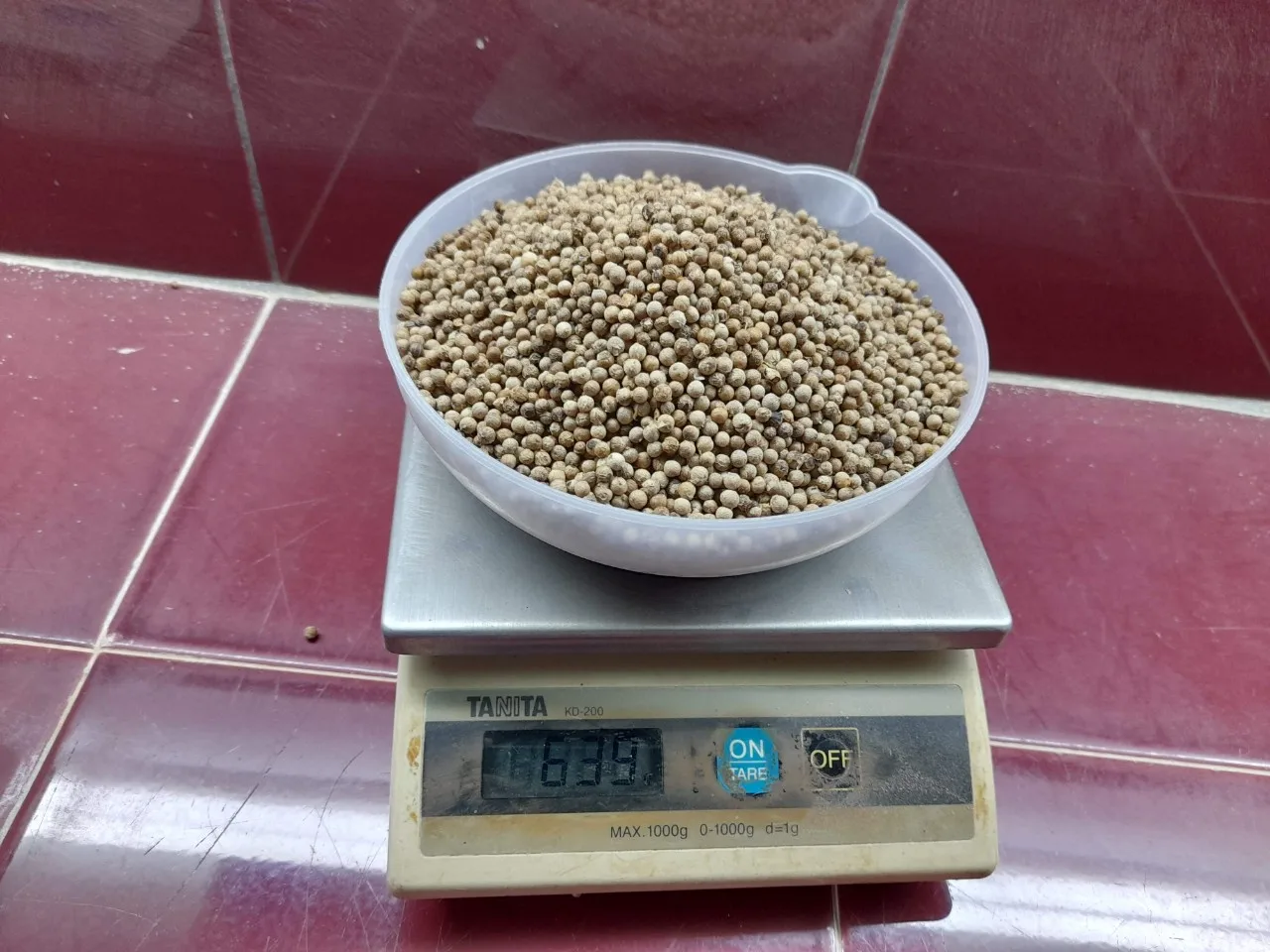 Hot sale white pepper 50kg bags pepper black and white good ingredients white pepper powder
