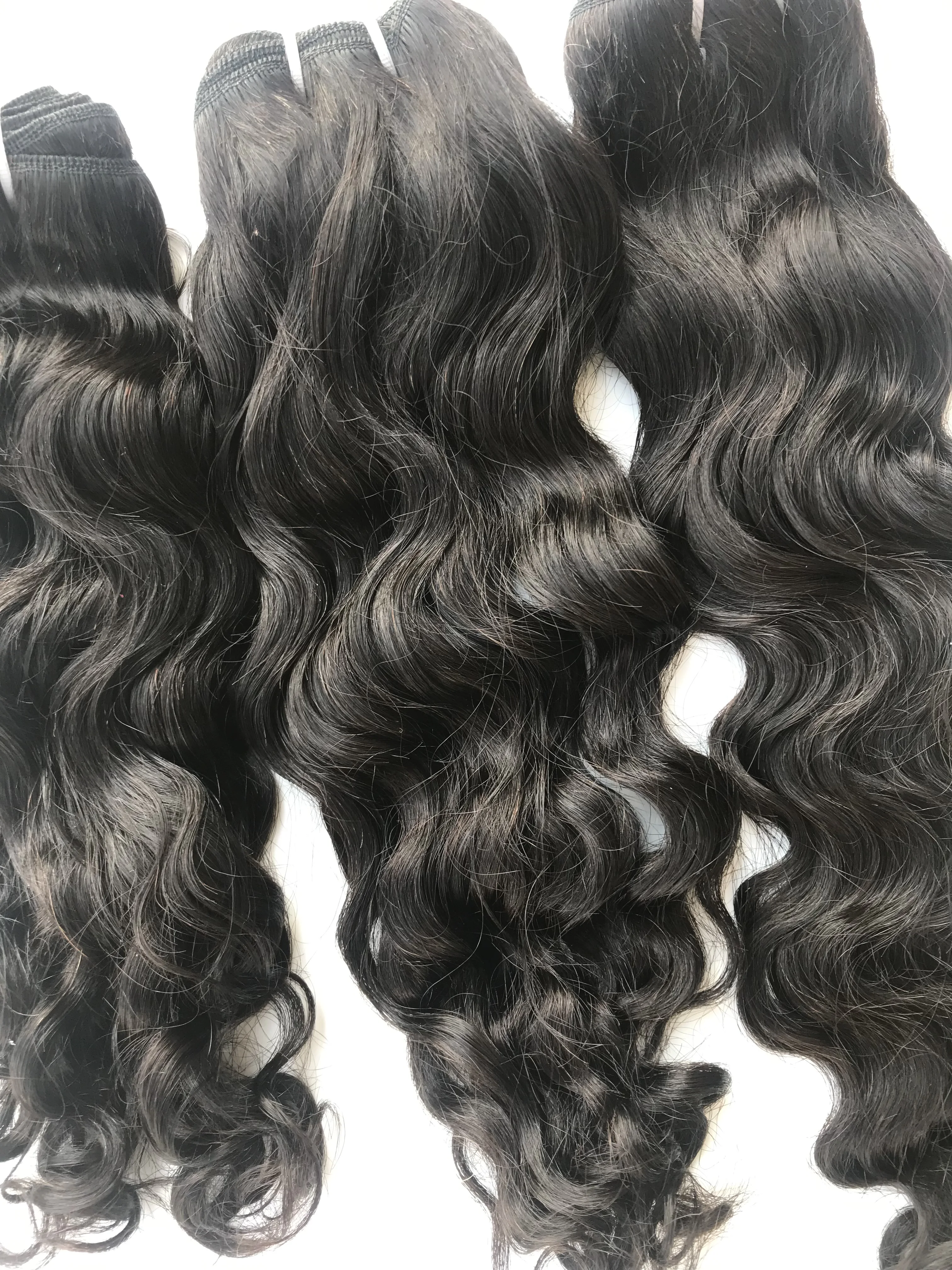 Малазийские натуральные кудрявые Человеческие волосы Remy с выравненной кутикулой оптовая продажа индийские пряди для наращивания волос 12 дюймов 14 16