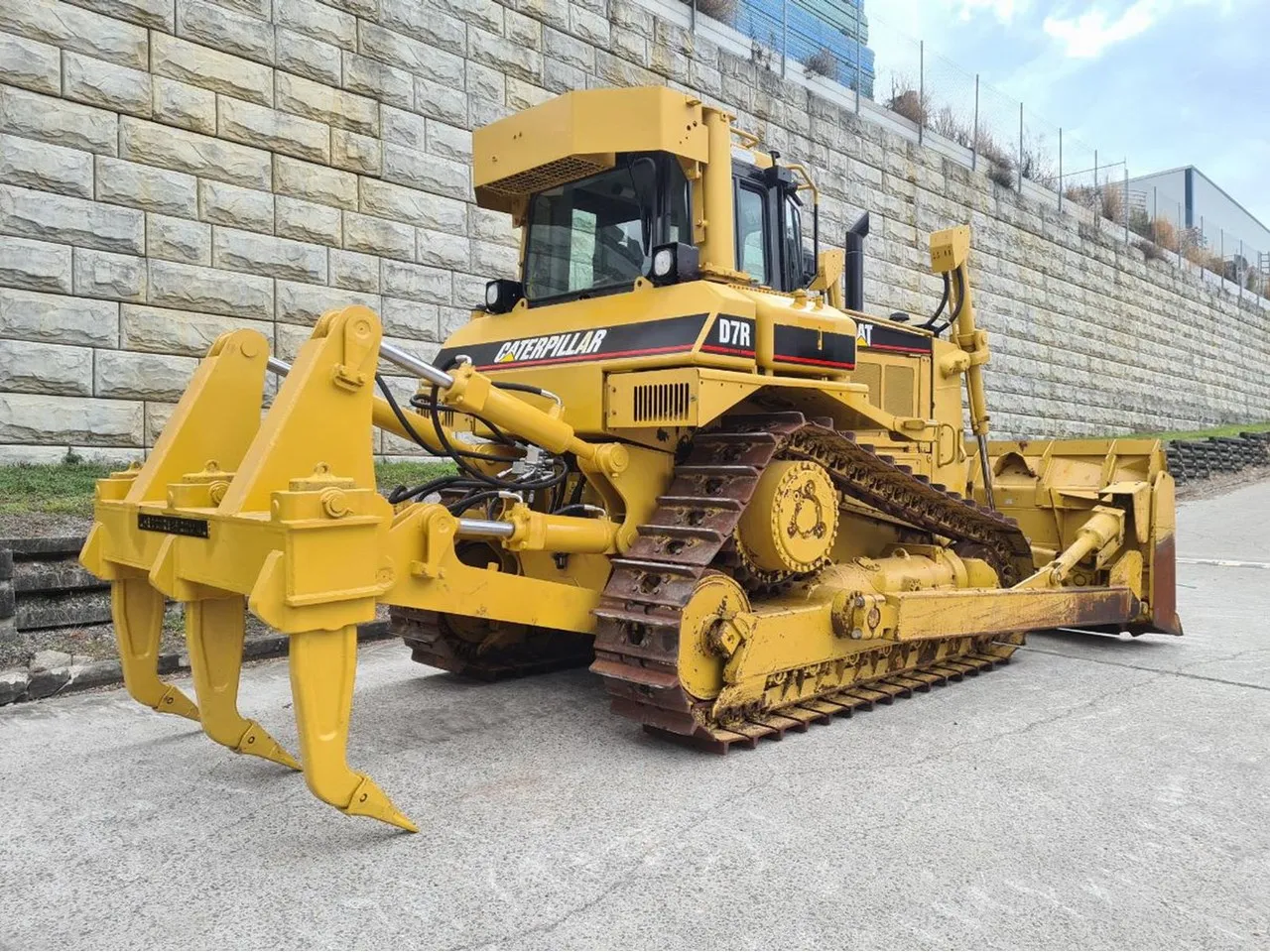 Оригинальный бульдозер CATERPILLAR D7R II D1 D2 D3 D4 D45 D6 в наличии и готов к отправке