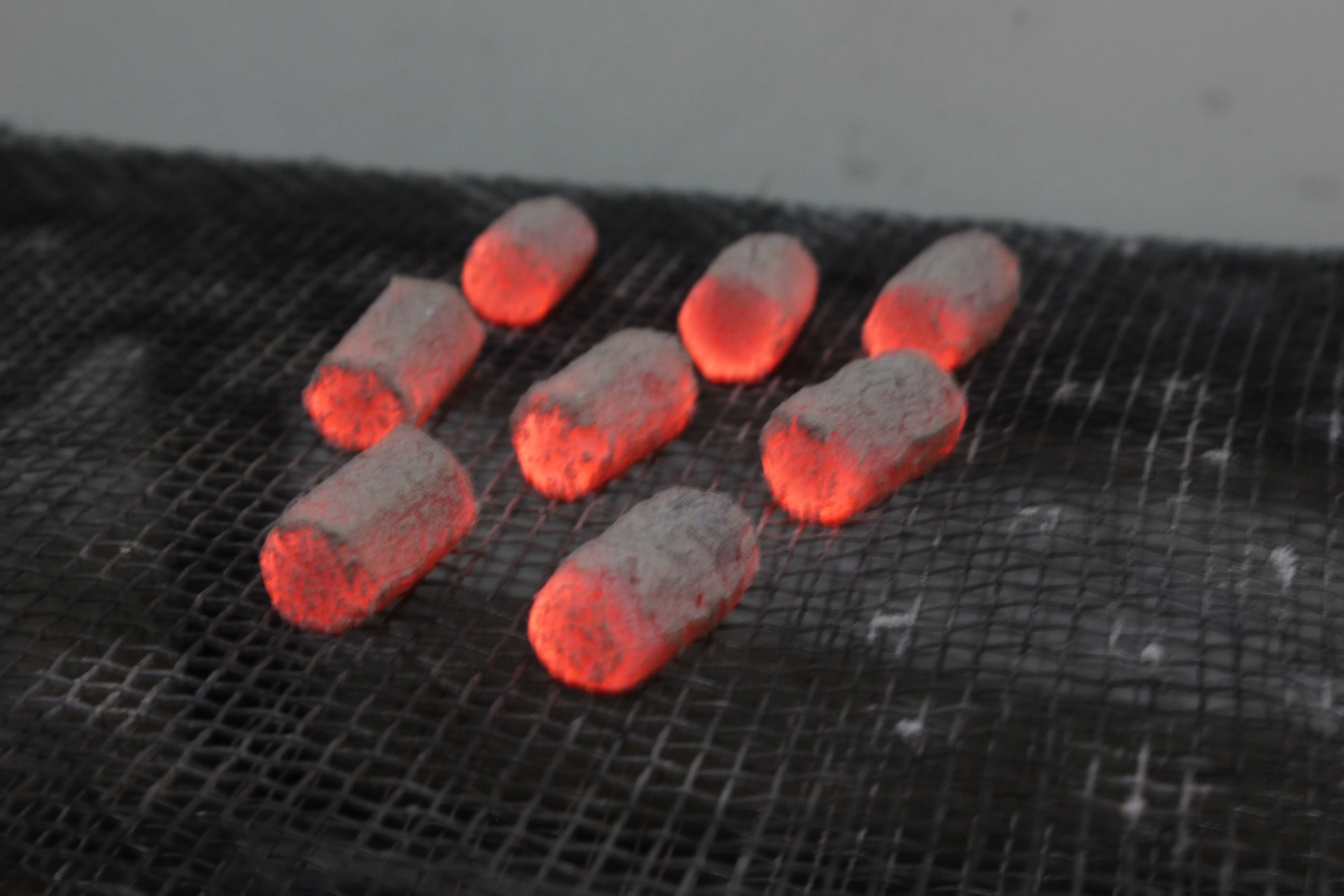 LOW ASH Long Burning Time Natural Shisha Hookah Coconut Charcoal