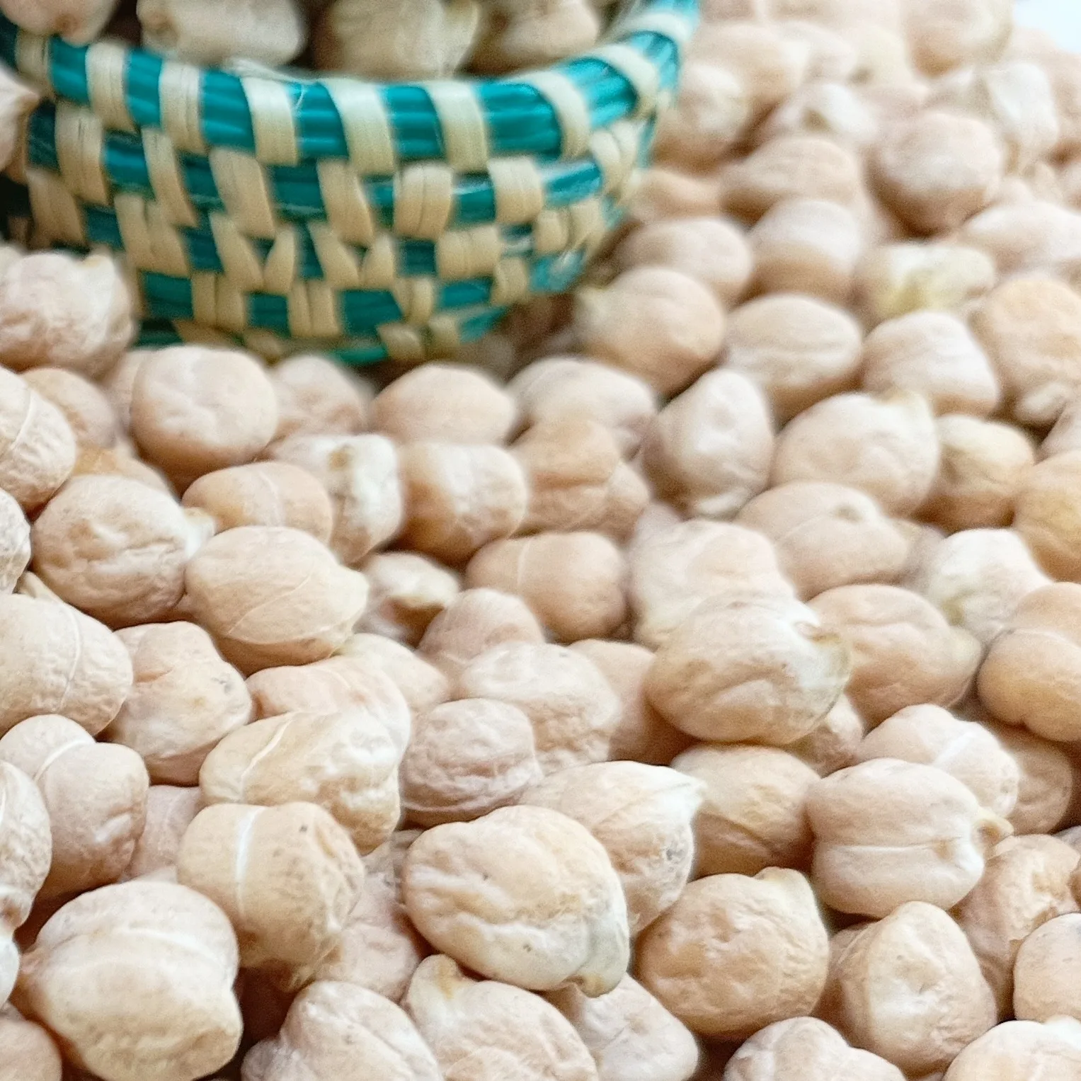 Direct from Manufacturer High Quality Desi Chickpeas  Fresh Crop 2024, Fully Processed, Ready for Global Export