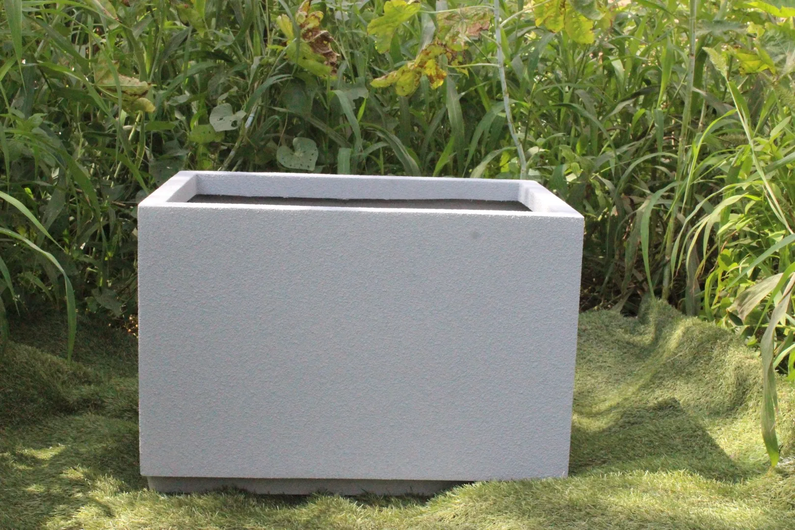 New Arrival Large Outdoor Garden Fiber Glass Planters High Quality Home Use Flower Pot for Real Plants for Decoration