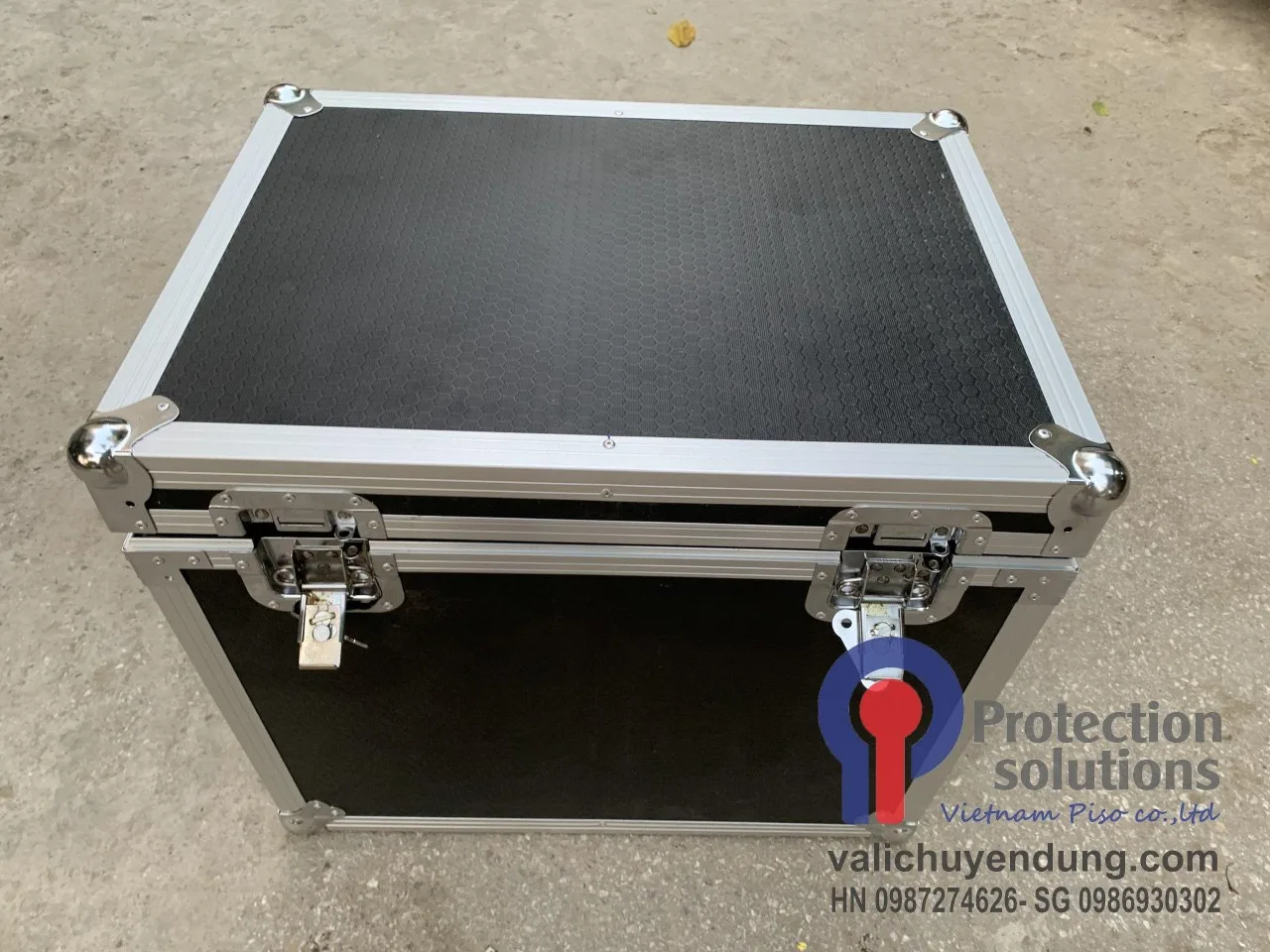 Factory Price Large Aluminium Flight Hard Case Tool Box Carry Foam Storage  Box Custom Case with Wheels and Handles