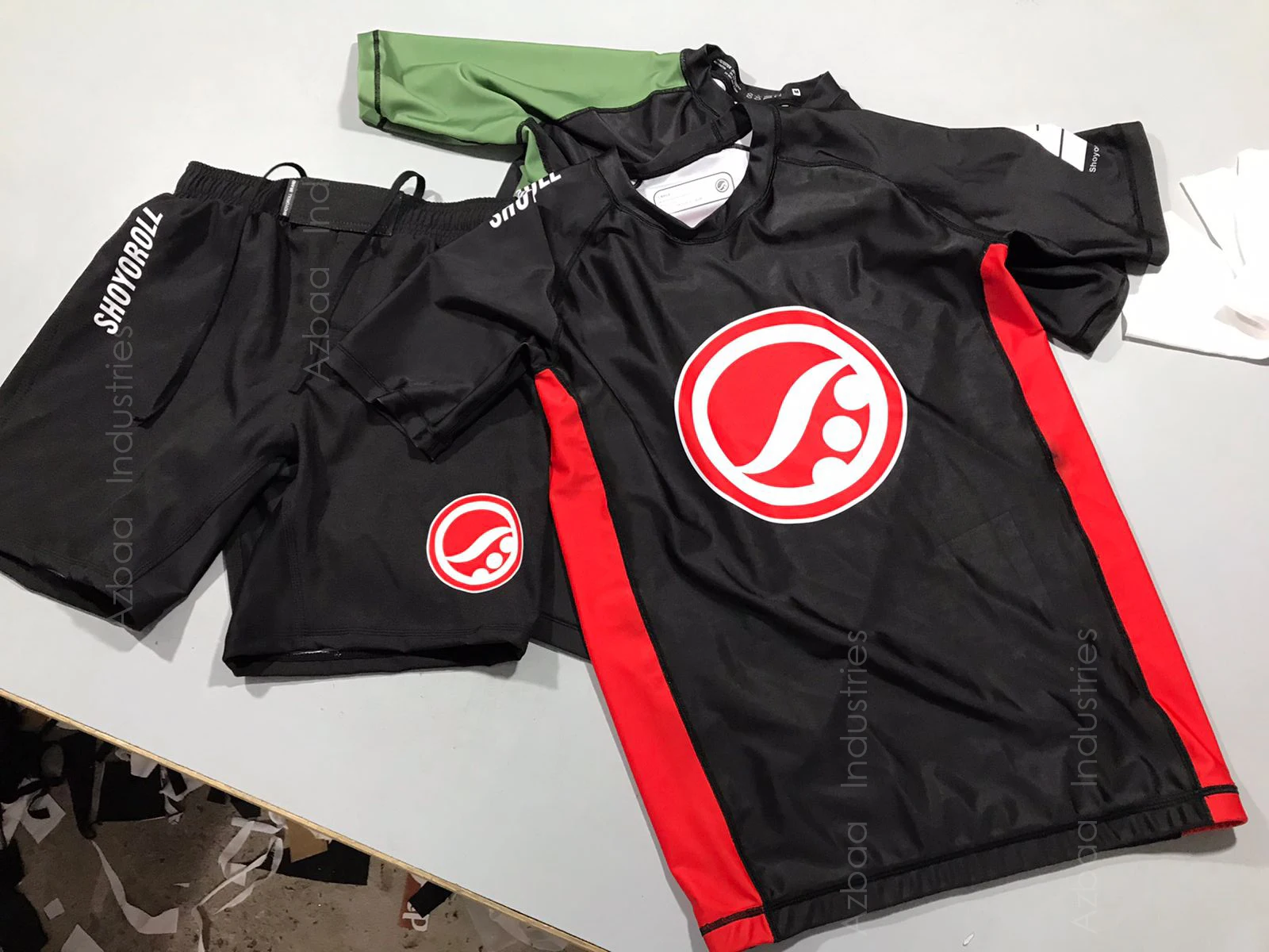 Muay Thai BJJ wear Custom design red and black color jiu jitsu Shoyoroll rashguard