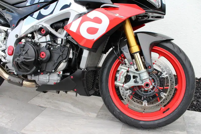 Совершенно Новый/Подержанный 2018 Aprilia-Tuono V4 1100 завод ABS для продажи